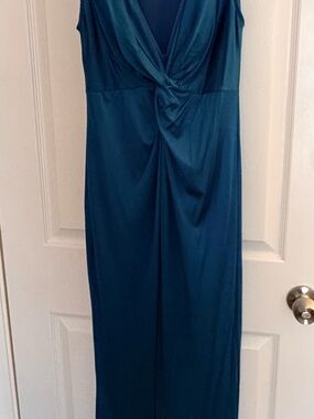 Popilush Sleeveless Teal Maxi Dress with Twist-Front Detail